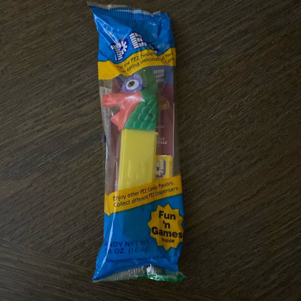 PEZ Vintage Pez-A-Saur Dinosaur Candy Dispenser